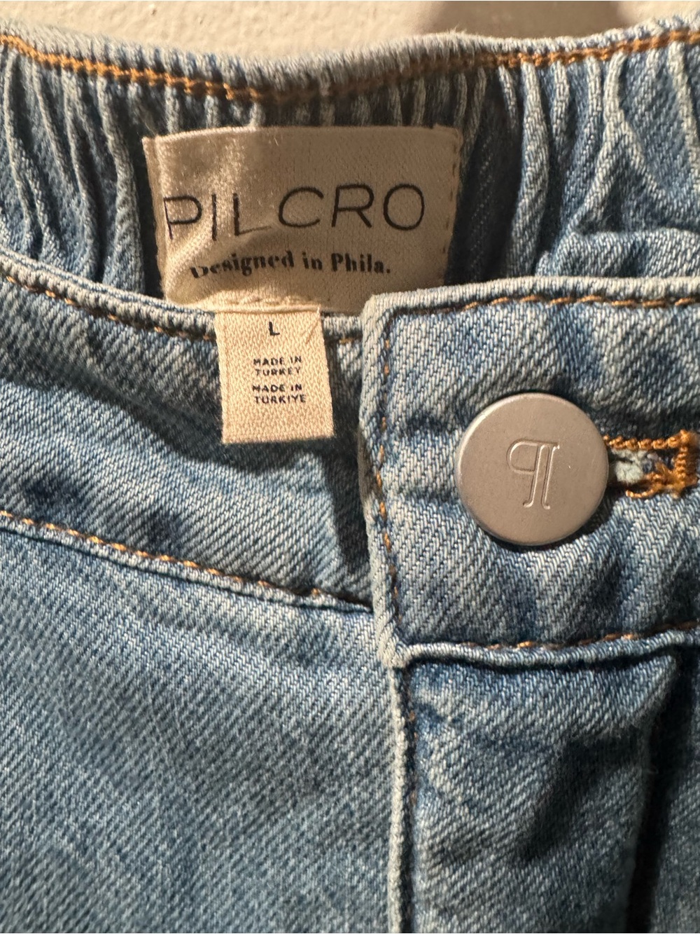 Pilcro Pleated High-Rise Wide-Leg Culotte Jeans - Picture 7 of 10